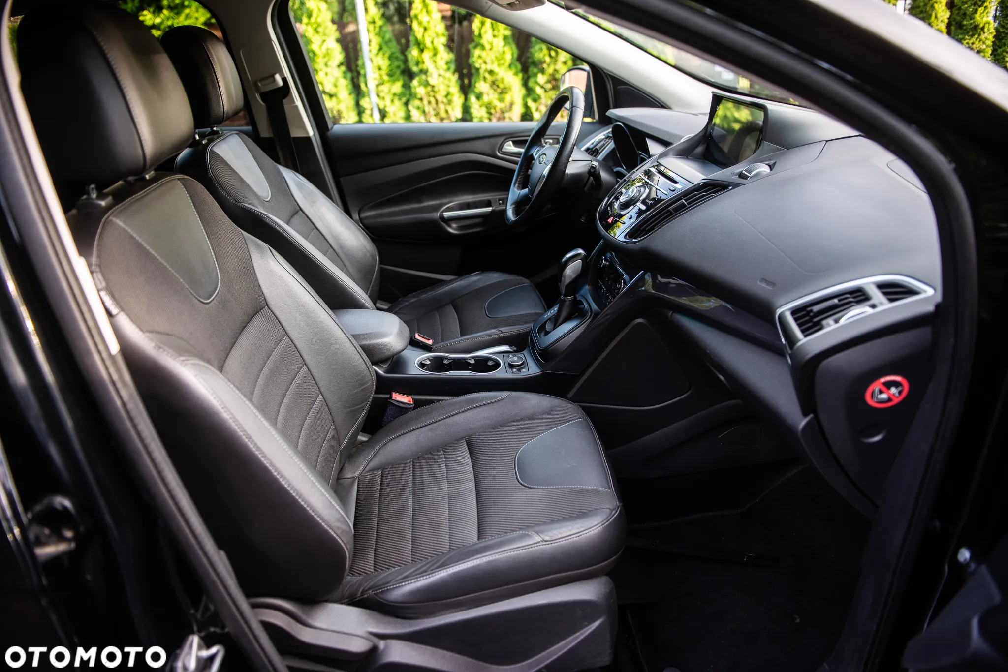 Ford Kuga 2.0 TDCi 4WD Titanium - 27