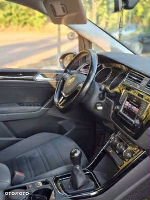 Volkswagen Touran 1.4 TSI BMT Highline - 8