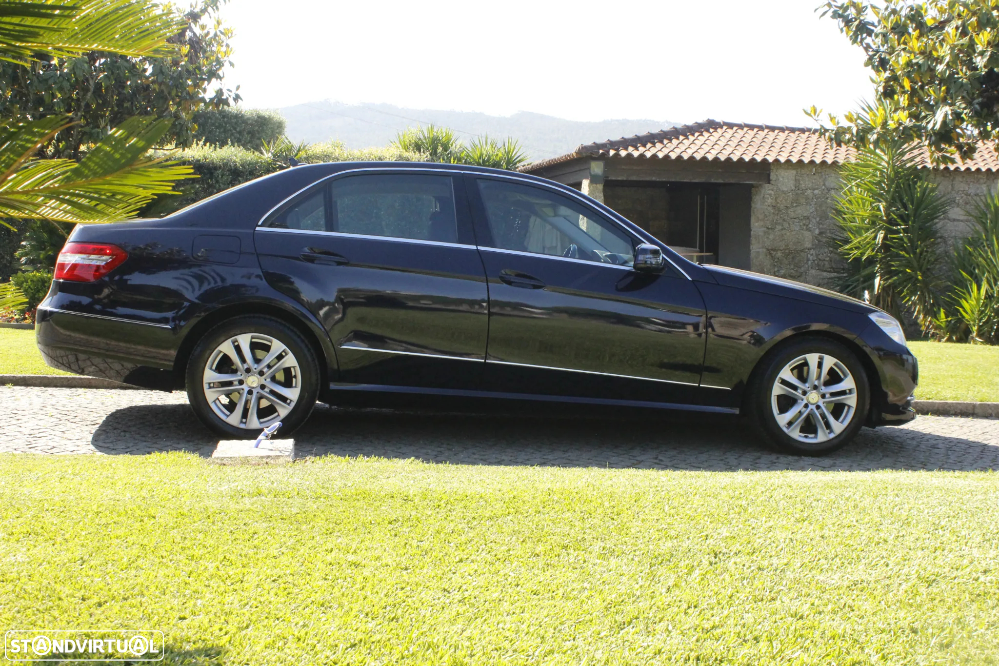 Mercedes-Benz E 250 BlueTEC Avantgarde - 5