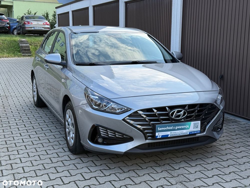 Hyundai i30 1.5 DPI Classic + - 26