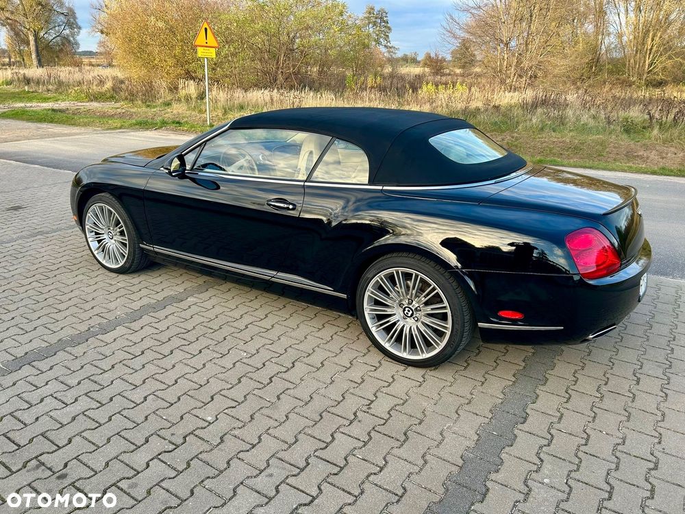 Bentley Continental GT - 16