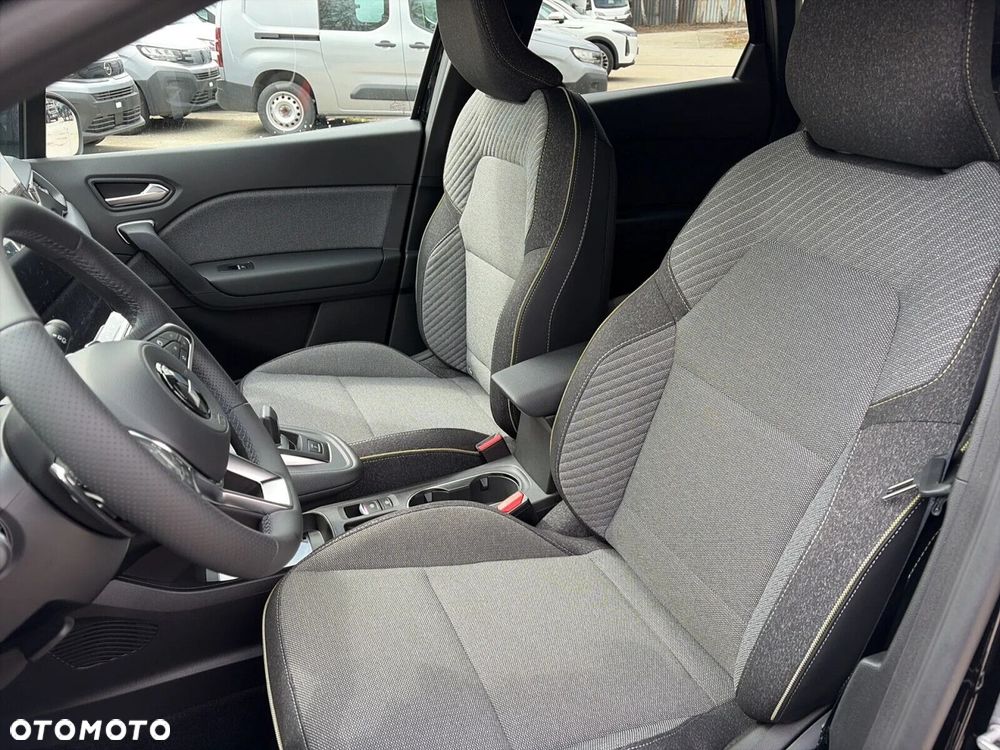 Mitsubishi Grandis - 12