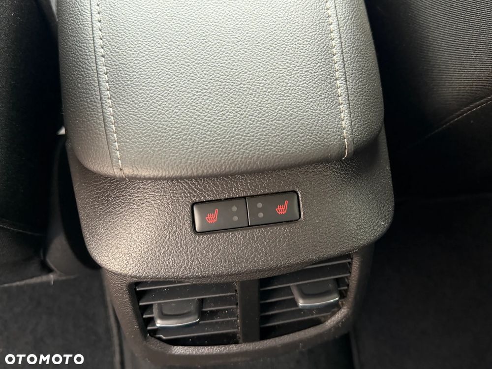 Ford Mondeo SW 2.0 EcoBlue Titanium - 32