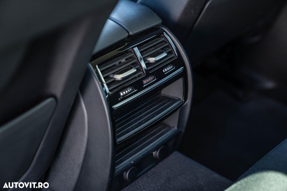 BMW Seria 5 520d - 14