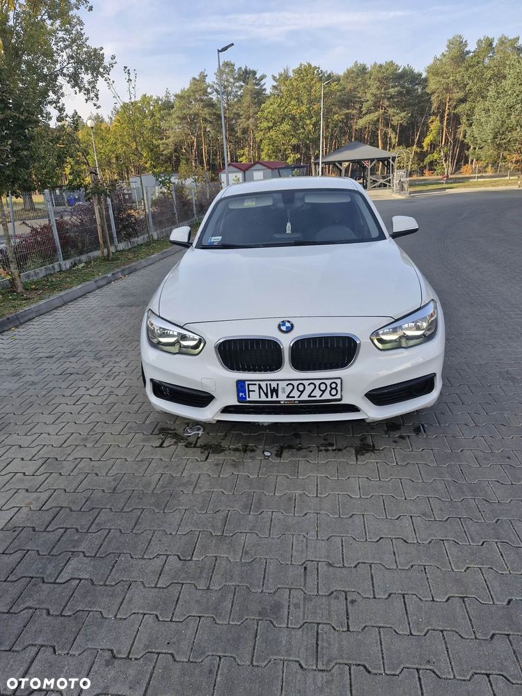 BMW Seria 1 118i - 3