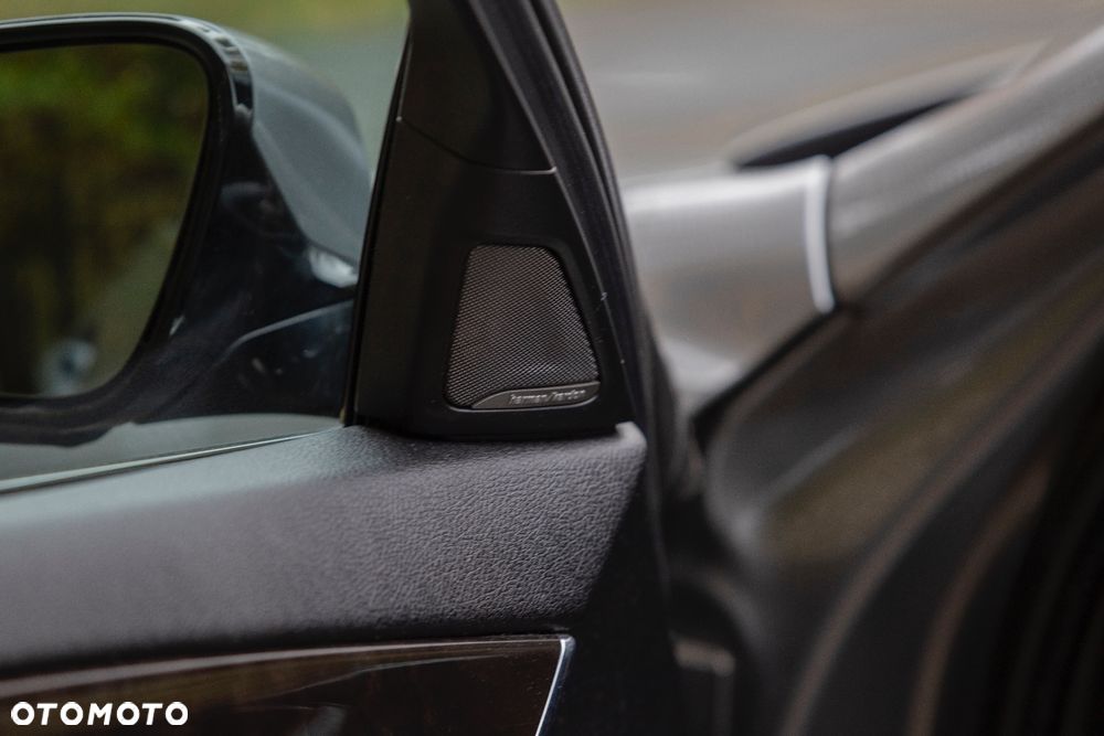 BMW Seria 5 530d xDrive Luxury Line - 13