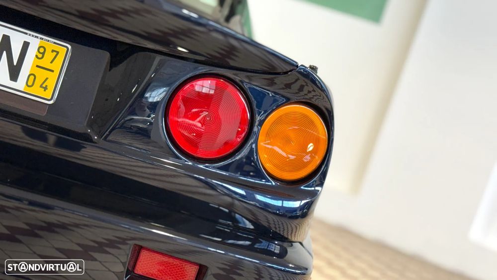 Aston Martin Vantage Coupe - 6