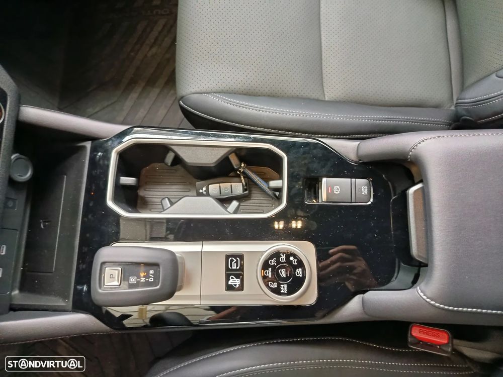 Mitsubishi Outlander 2.4 PHEV Sport Edition - 11