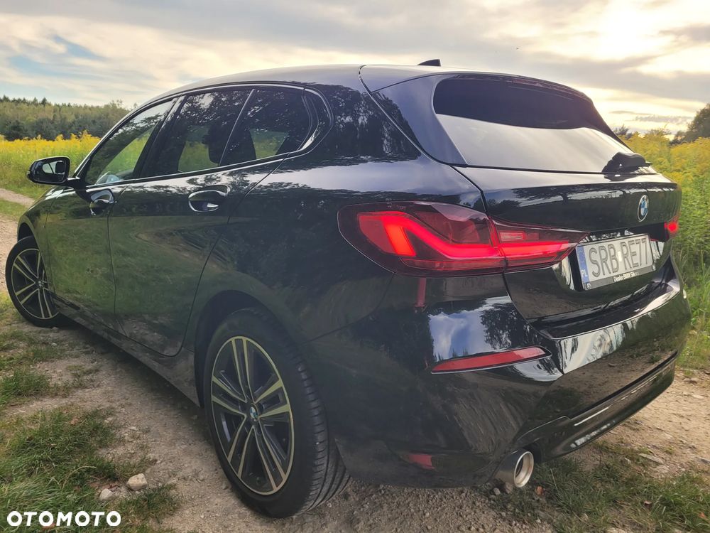 BMW Seria 1 2022 photo 2