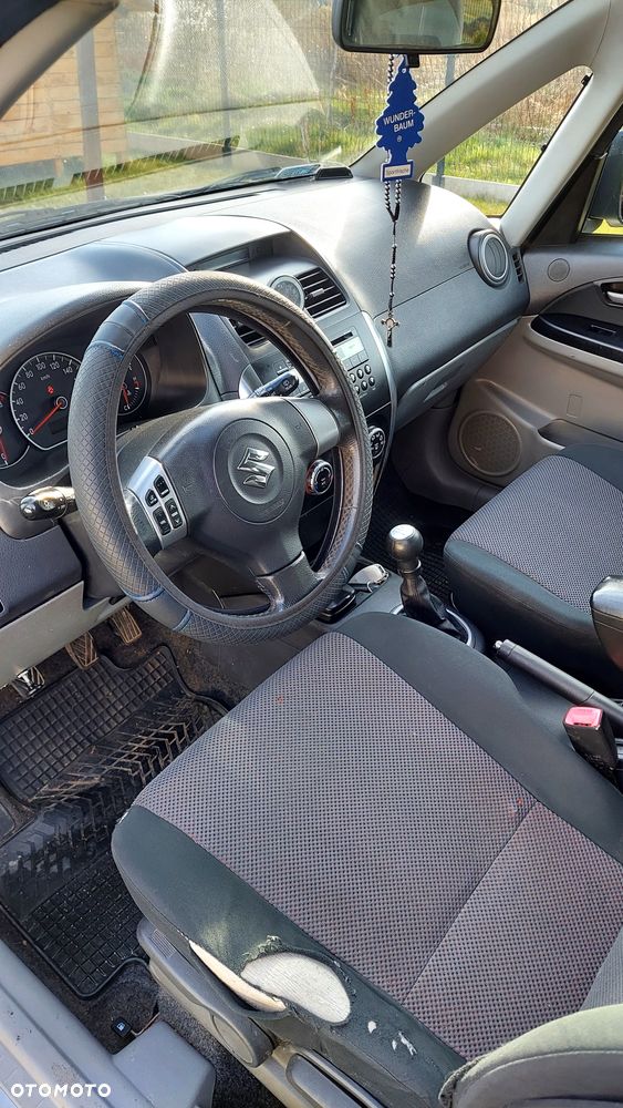 Suzuki SX4 1.6 GS / Premium 4WD - 5