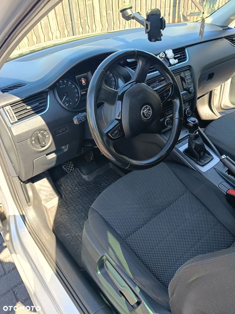 Skoda Octavia - 13