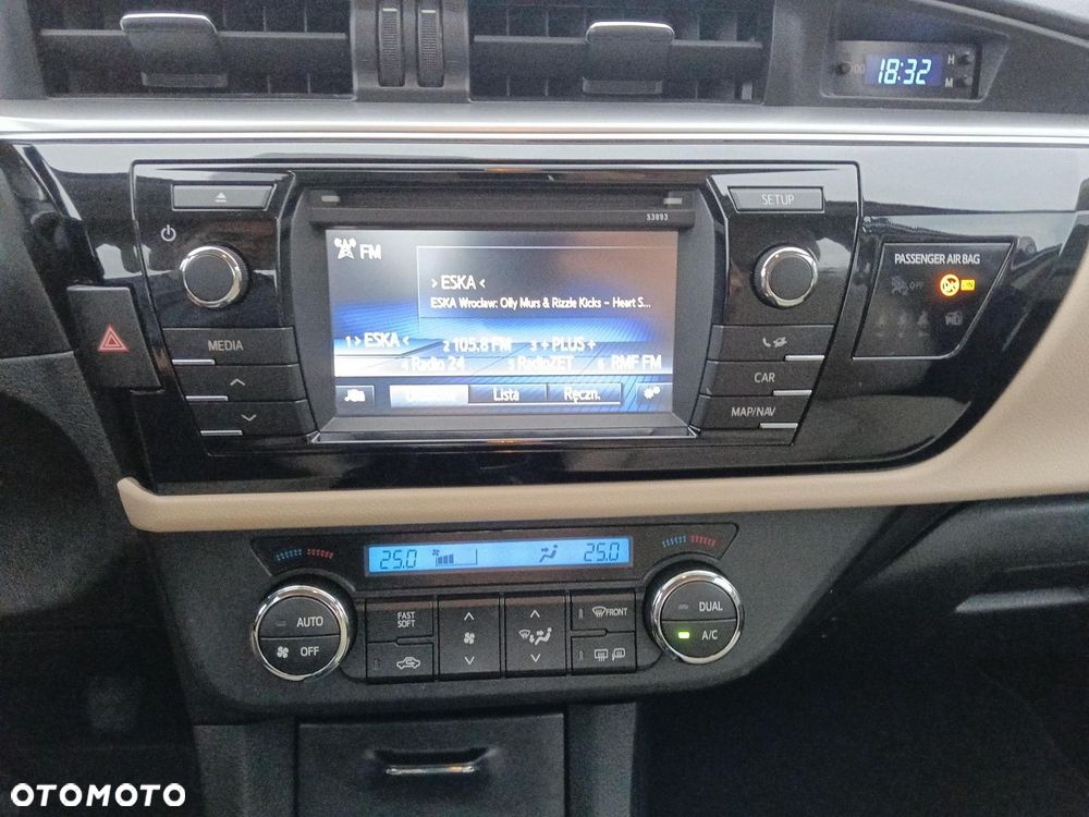 Toyota Corolla 1.6 Premium EU6 - 19