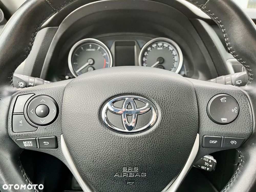 Toyota Auris 1.6 Valvematic Touring Sports Executive - 12