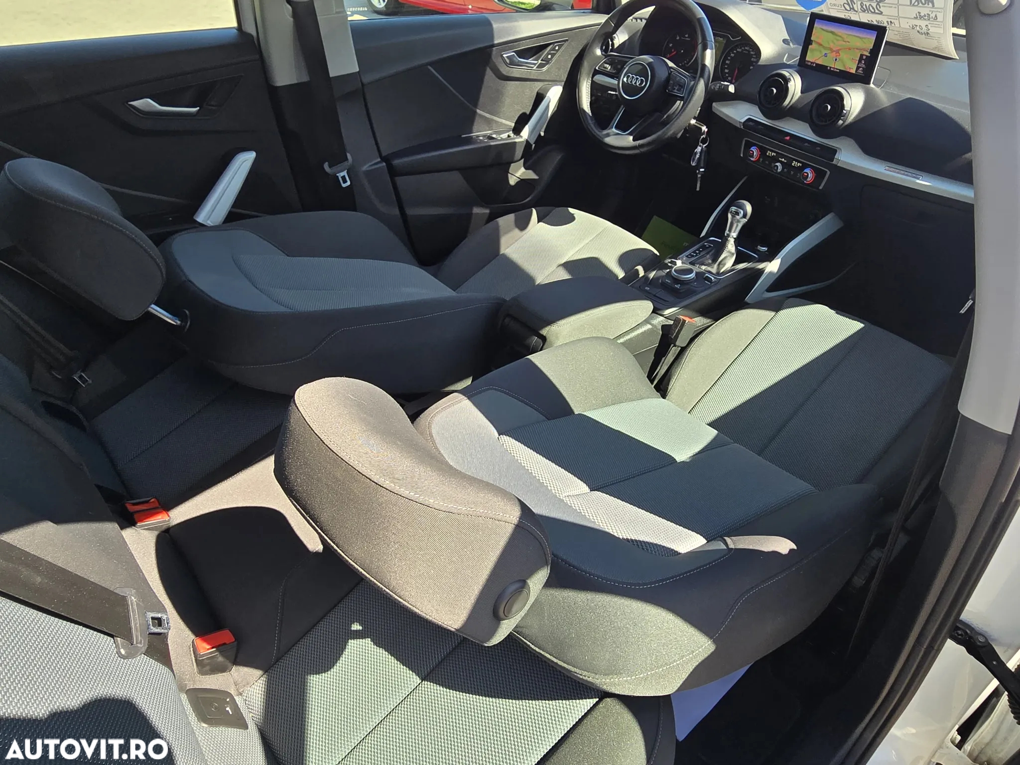 Audi Q2 2.0 TDI quattro S tronic design - 9