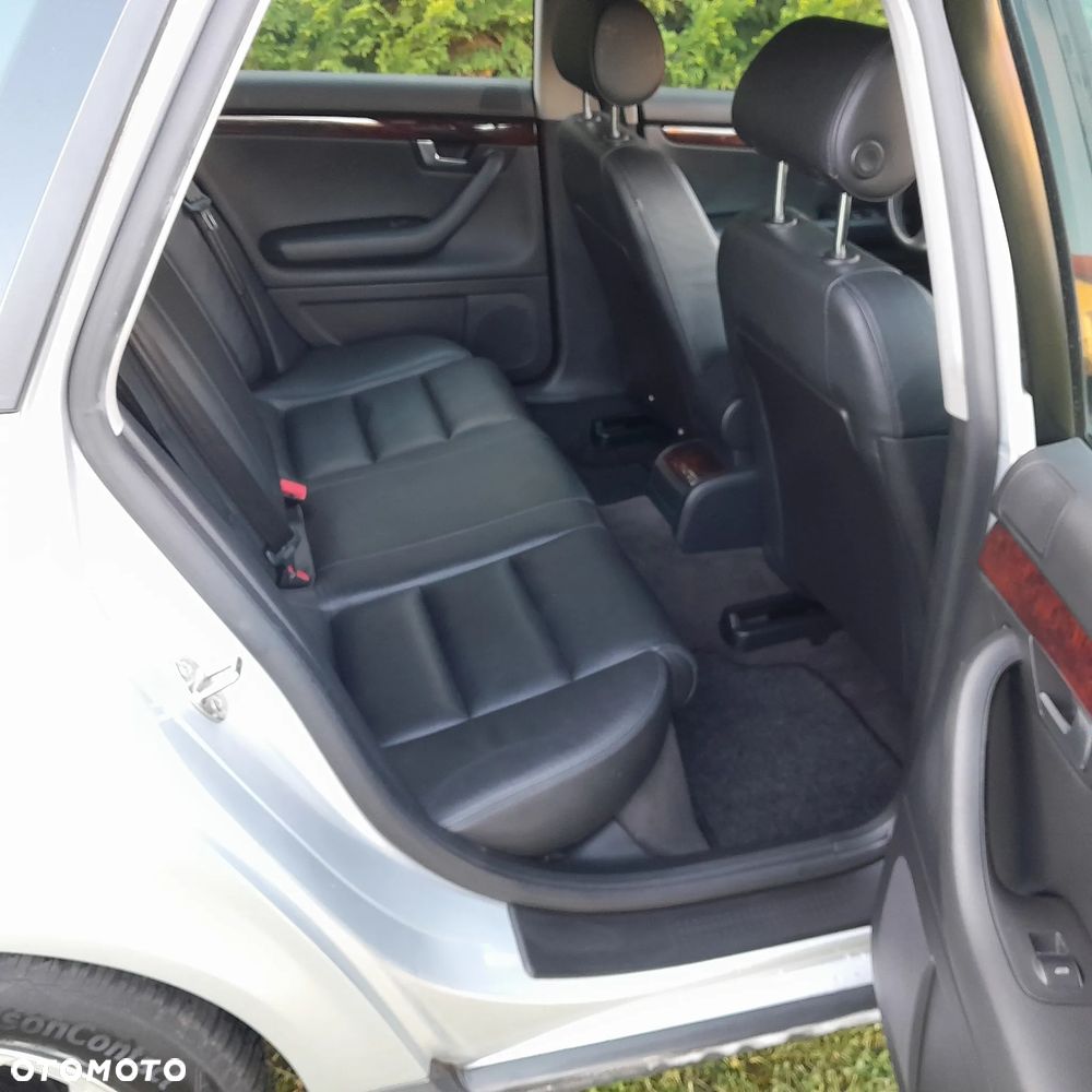 Audi A4 Avant 2.5 TDI - 13