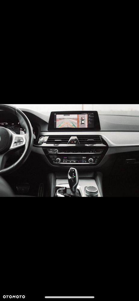 BMW Seria 5 520d xDrive - 16