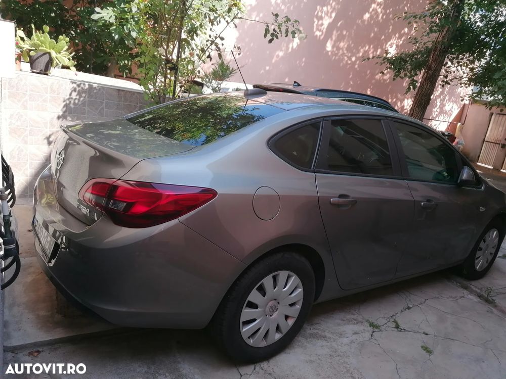 Opel Astra 1.4 Turbo - 5