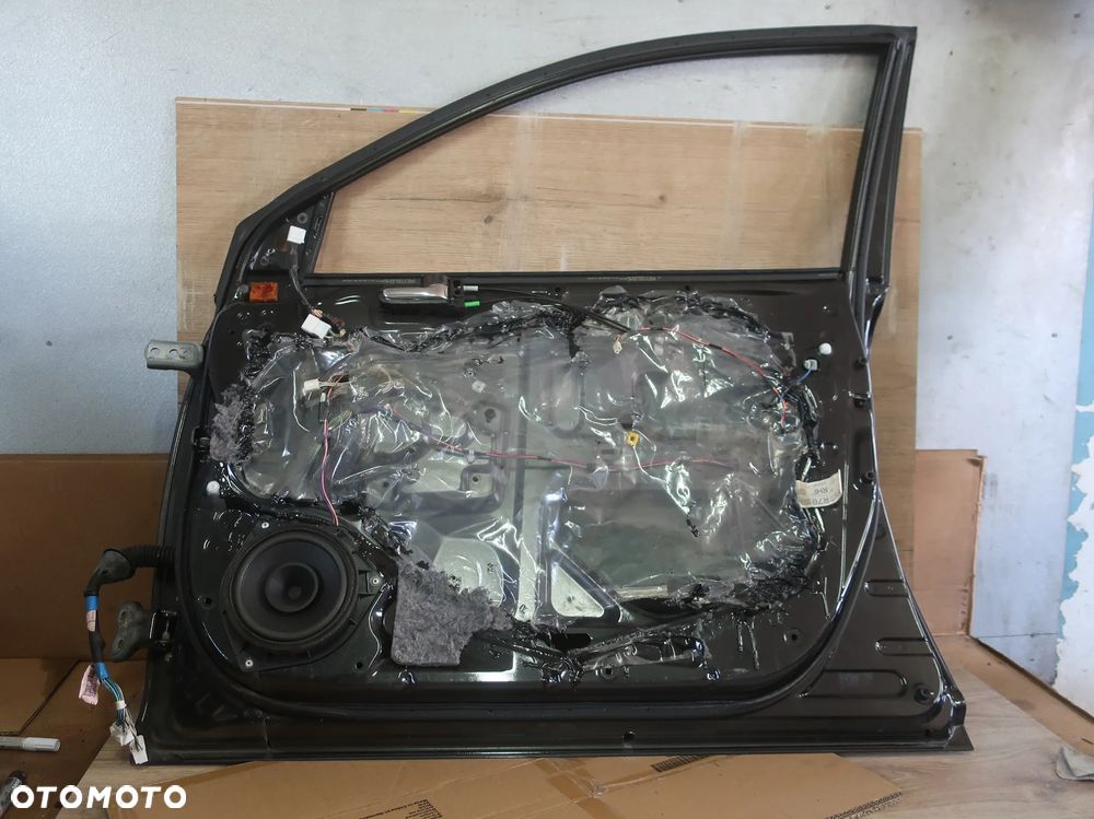 TOYOTA AVENSIS T25 II DRZWI PRAWE PRZÓD PRZEDNIE 209 03-08R - 10