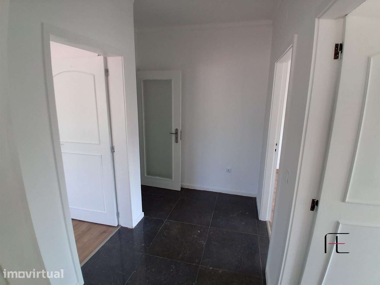Apartamento T3 Venda em Fânzeres e São Pedro da Cova,Gondomar - Grande imagem: 2/7