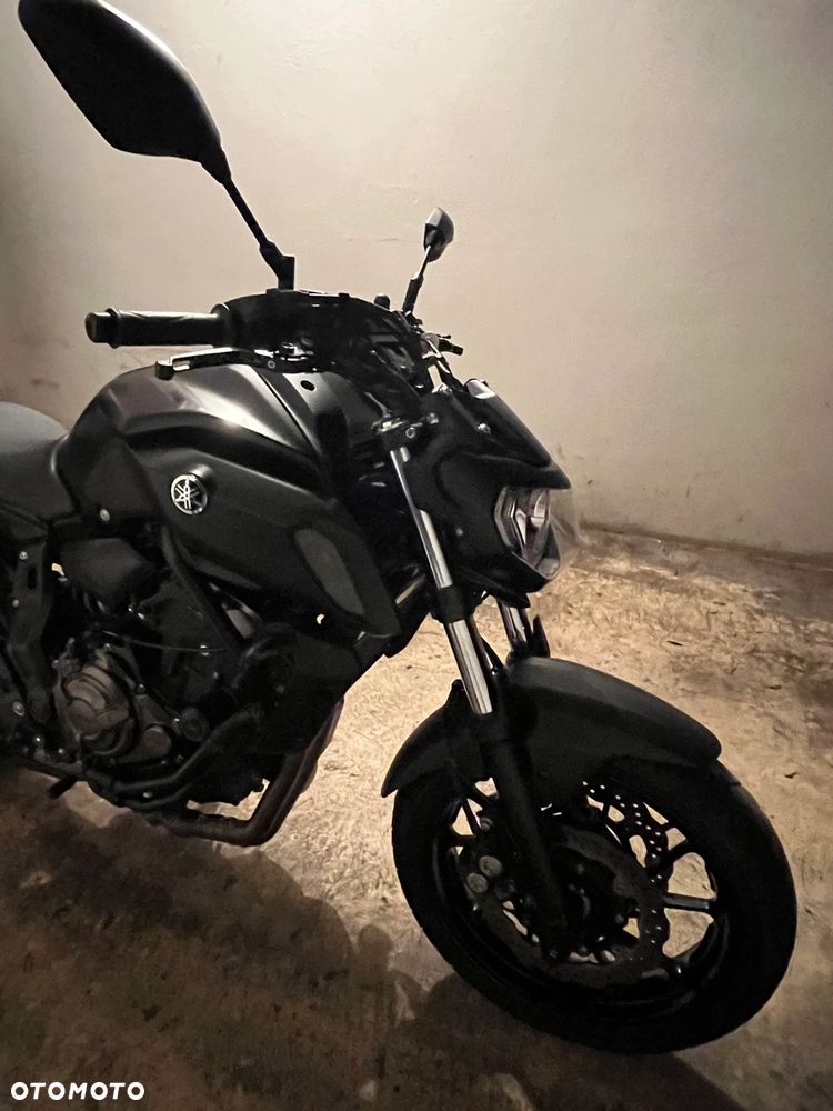 Yamaha MT - 8