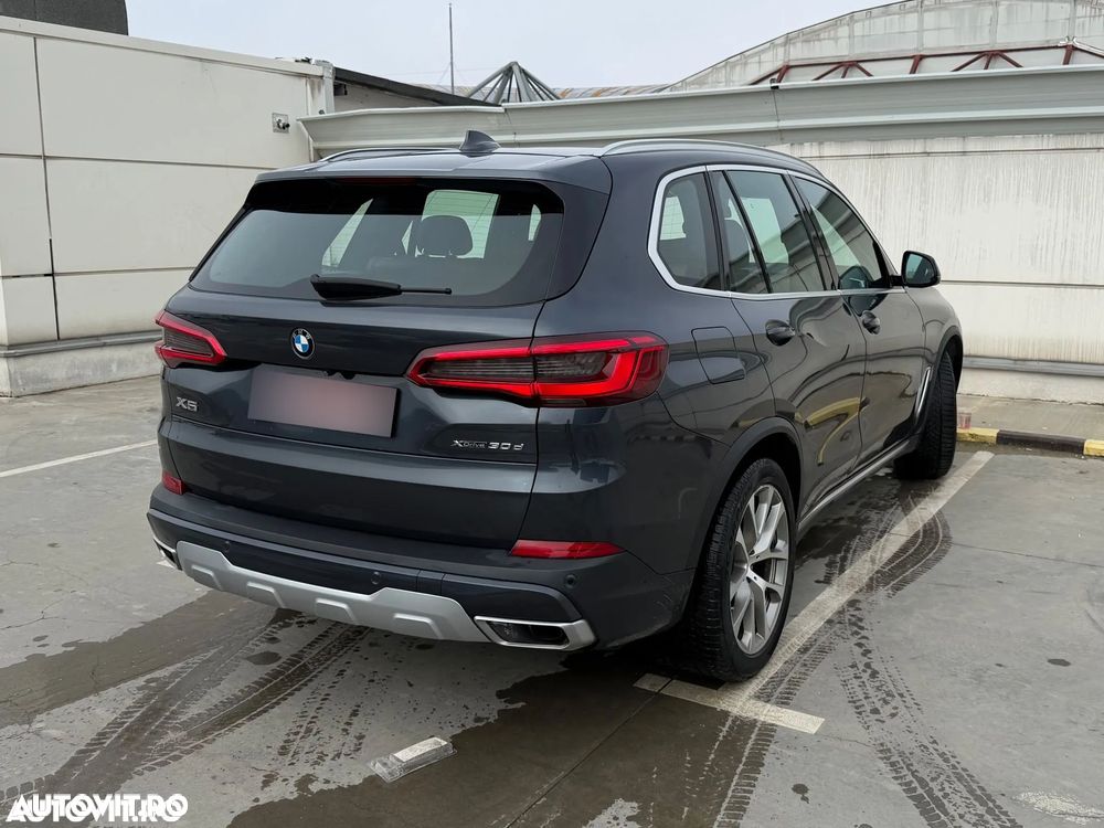 BMW X5 xDrive30d - 16