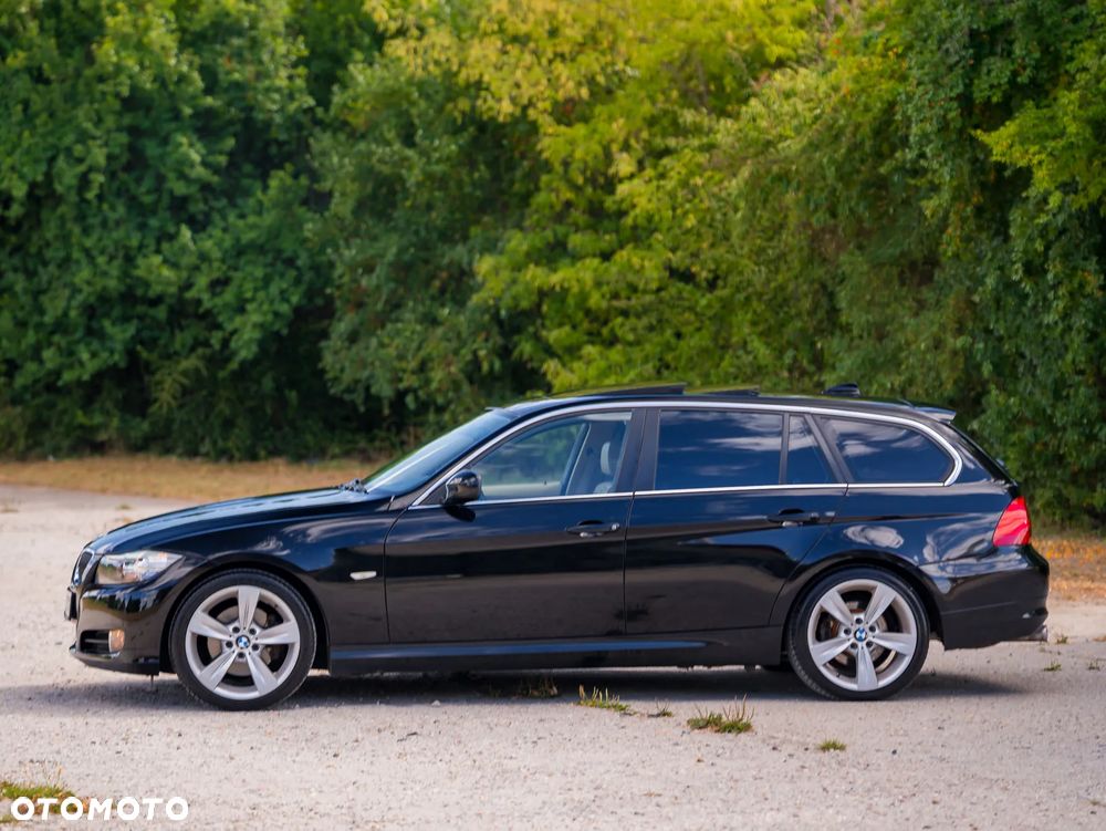 BMW Seria 3 325i Edition Exclusive - 12