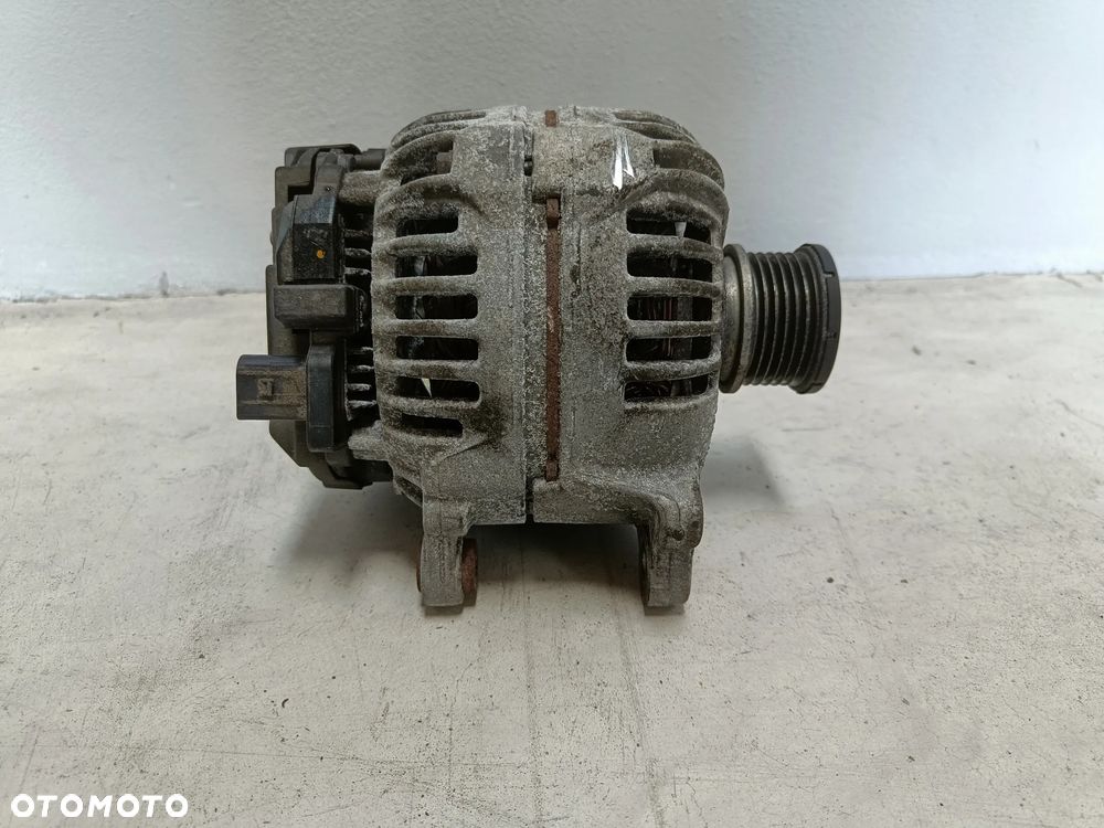 Alternator 2.0 TDI Audi A4 A5 Q5 8R Seat Skoda VW 03G903016E - 1