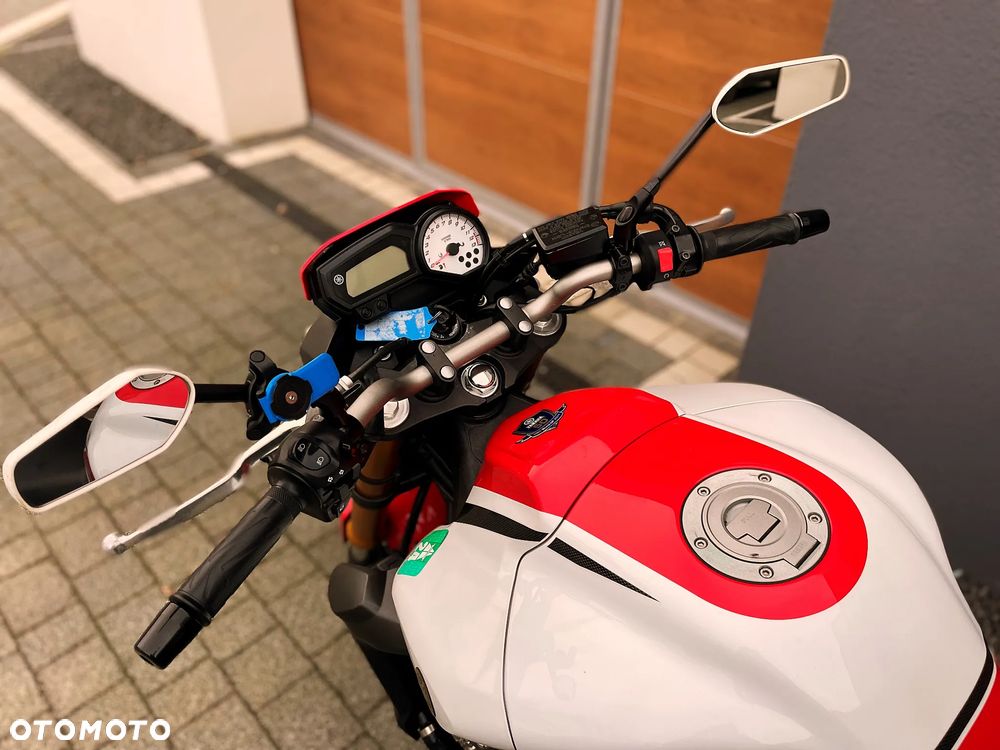 Yamaha FZ8 - 8