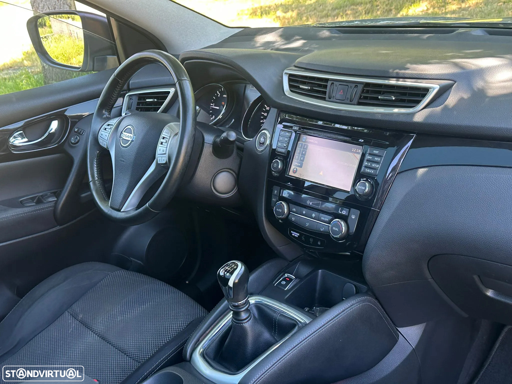 Nissan Qashqai 1.5 dCi N-Connecta - 12