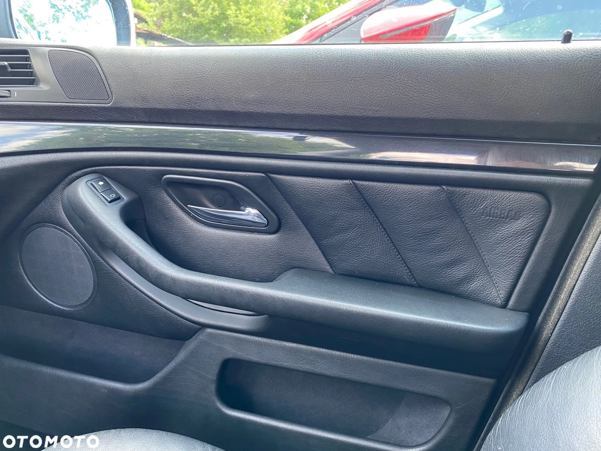 BMW Seria 5 520i - 36