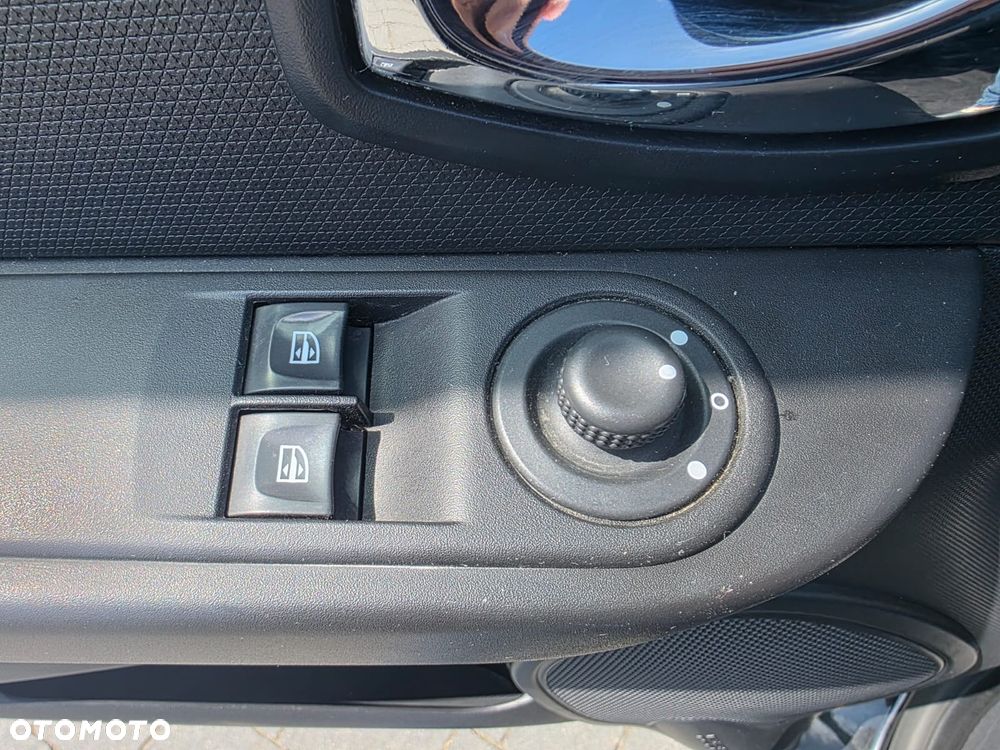 Renault Clio - 20