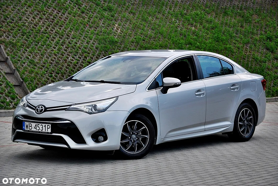 Toyota Avensis 1.8 Active - 3