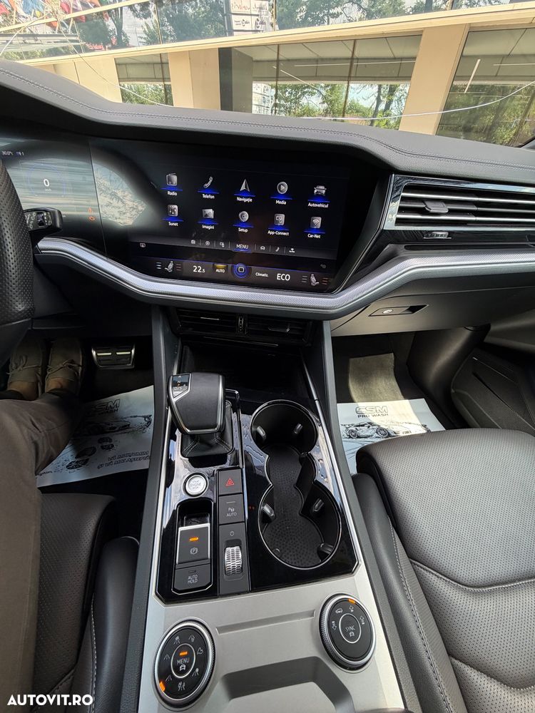 Volkswagen Touareg V6 TDI 4MOTION R-Line - 15