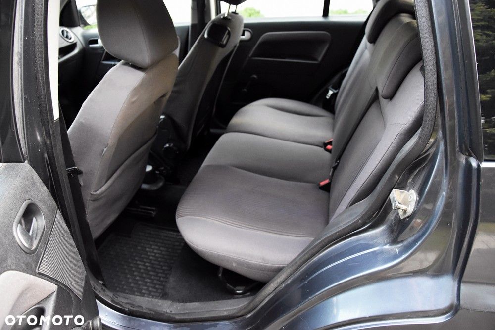 Ford Fusion 1.4 Trend - 8