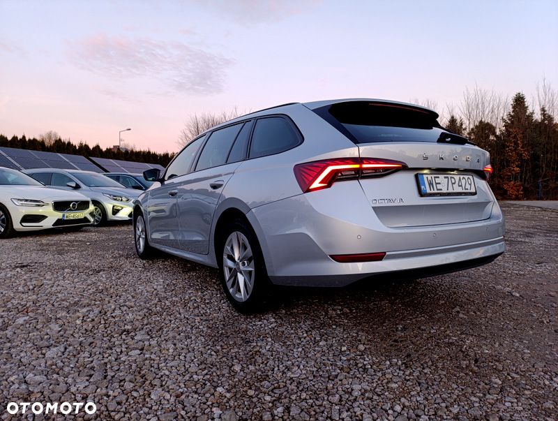 Skoda Octavia 2.0 TDI Ambition DSG - 12