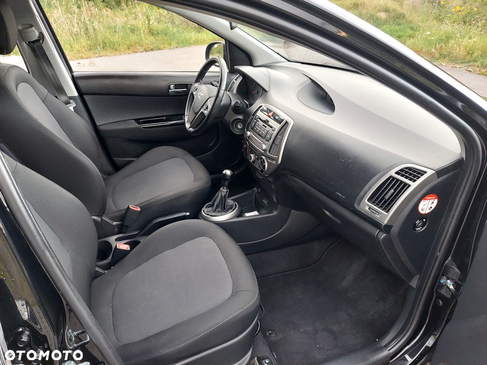 Hyundai i20 - 8