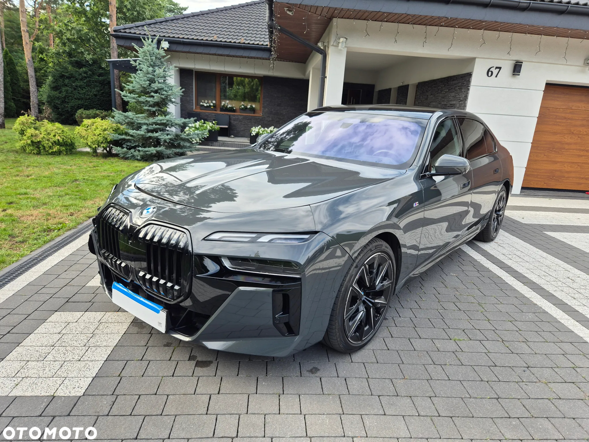 BMW Seria 7 740d xDrive - 9