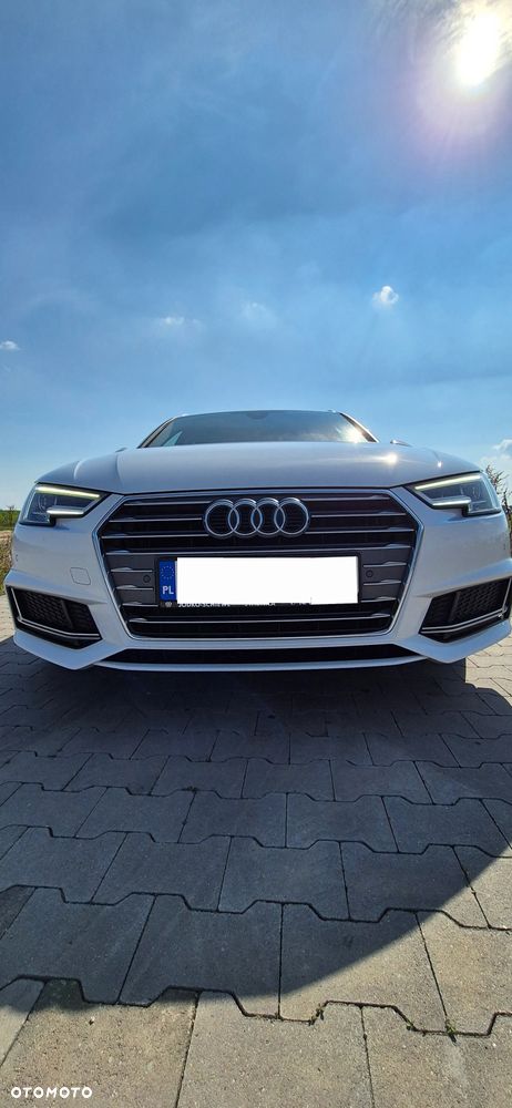 Audi A4 - 1