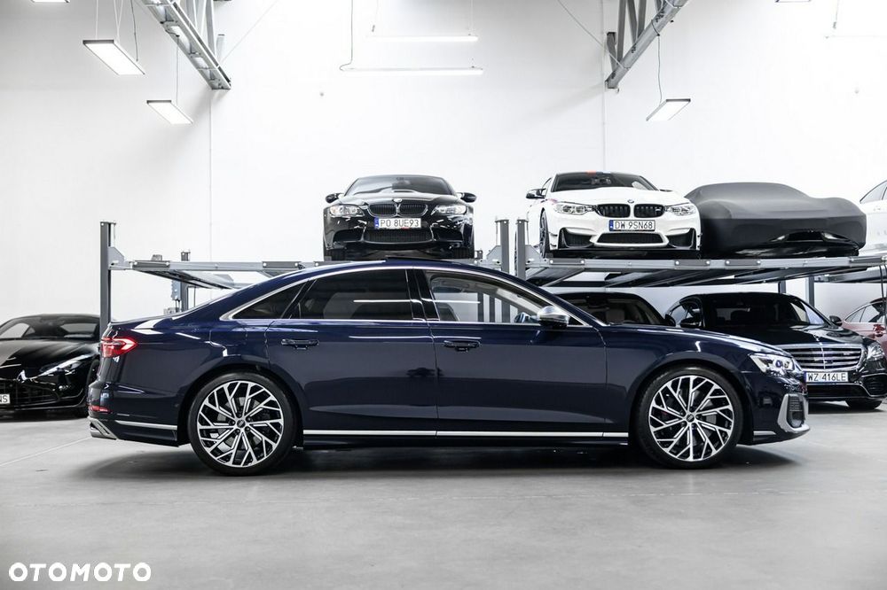 Audi S8 - 6