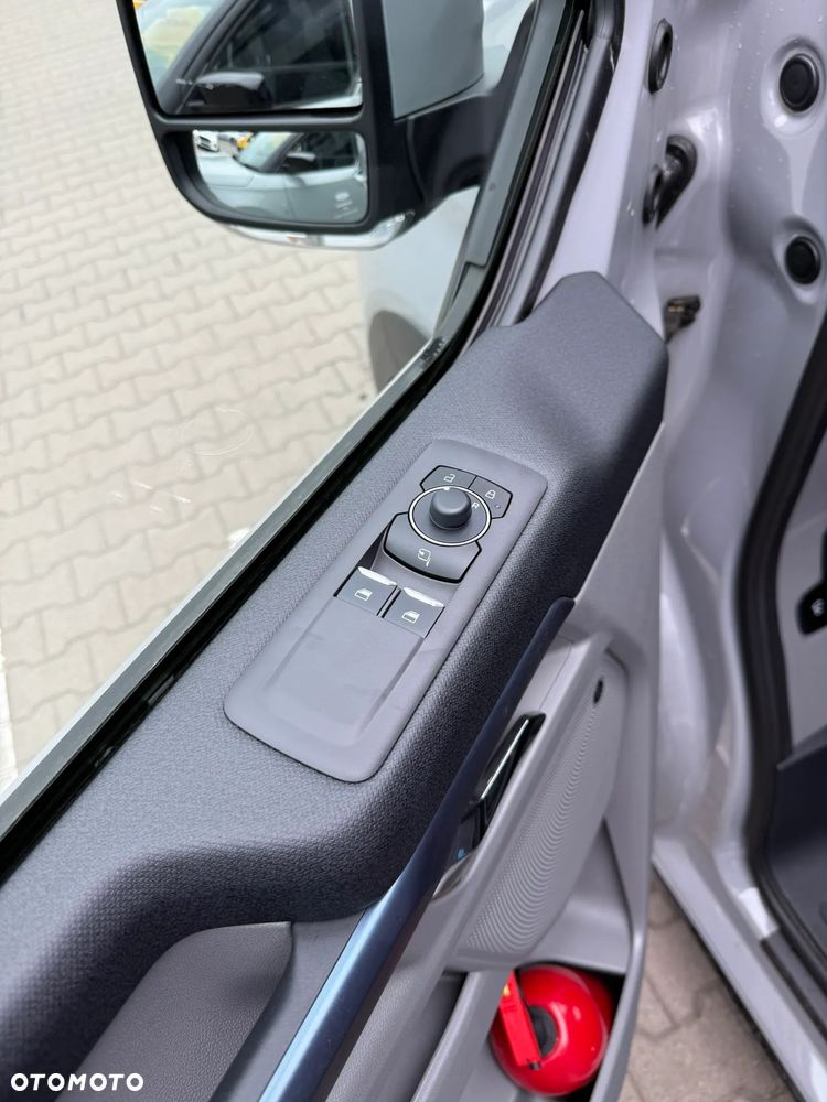 Ford Tourneo Custom 2.0 EcoBlue 320 L2 Active - 26