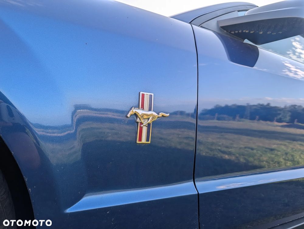 Ford Mustang - 4