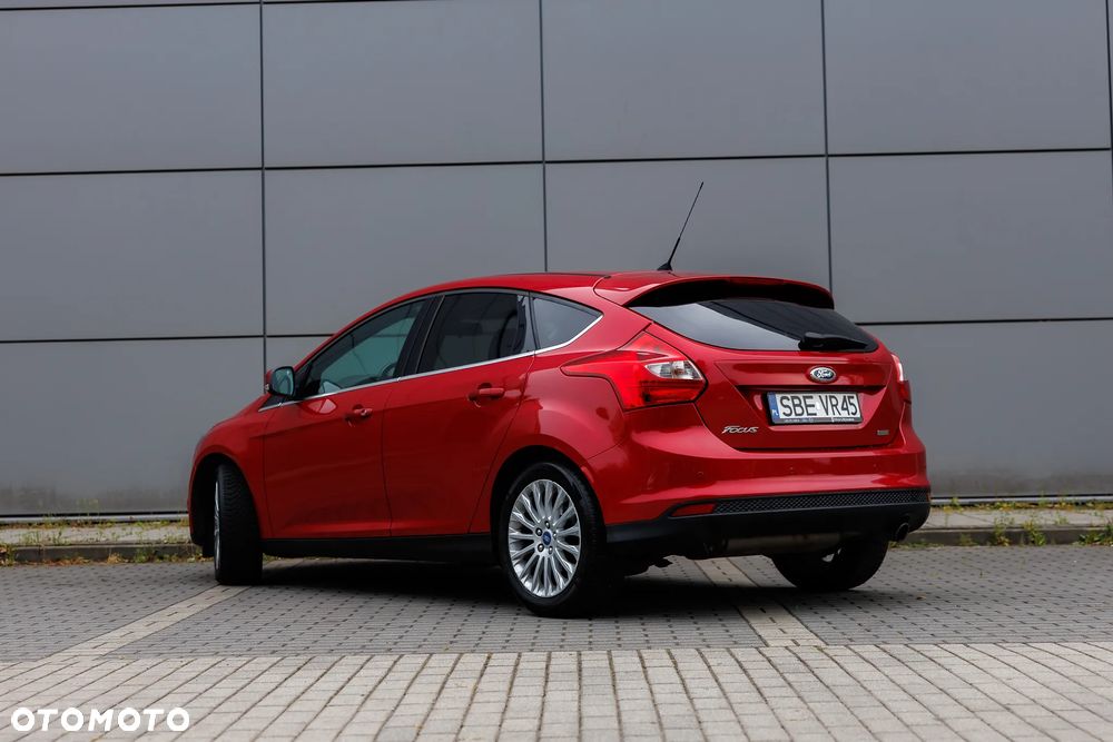 Ford Focus 1.6 EcoBoost Titanium - 11