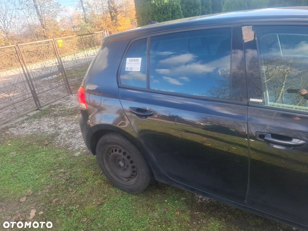 Volkswagen Golf 2.0 TDI DPF Style - 8