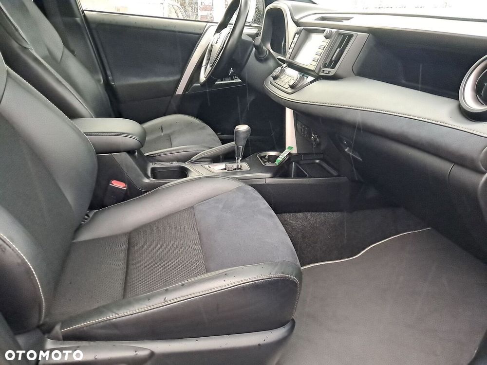 Toyota RAV4 Hybrid Style 4x4 - 21