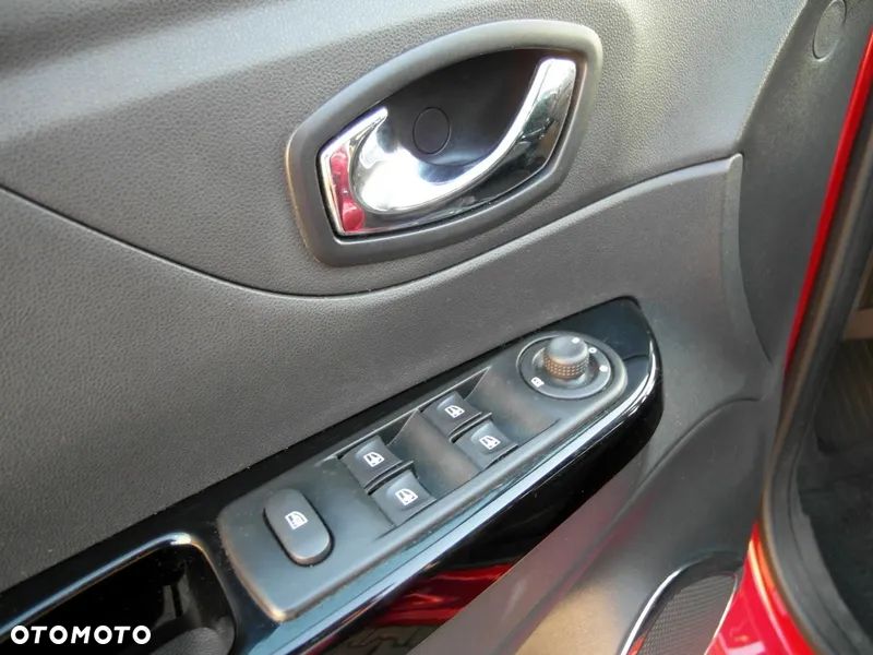 Renault Captur 1.2 Energy TCe Intens EDC EU6 - 28