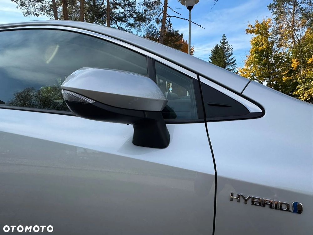 Toyota Corolla 1.8 Hybrid Comfort - 29