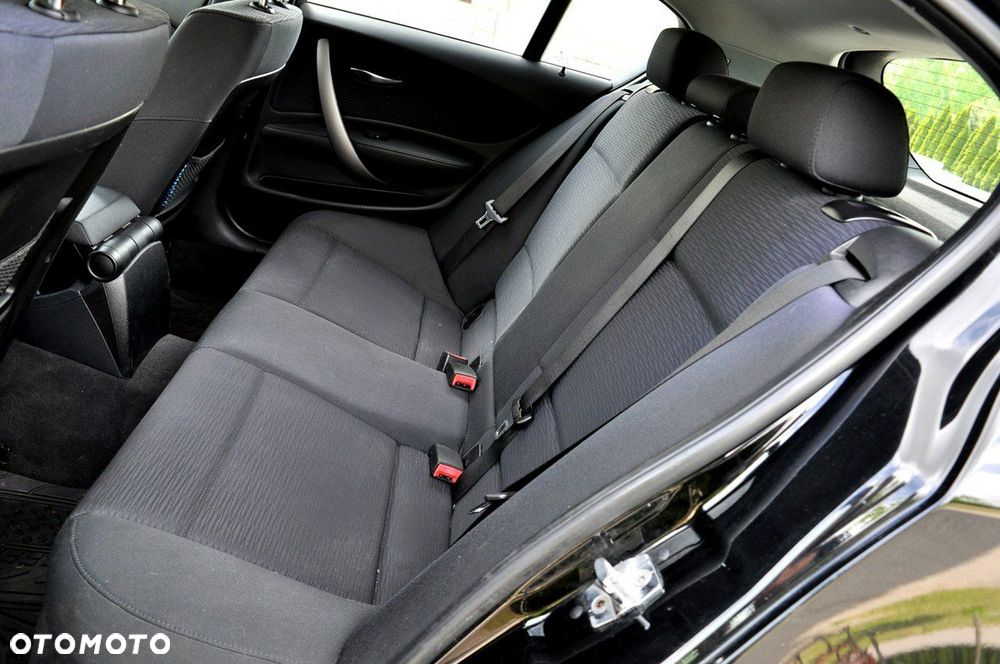 BMW Seria 1 116i - 10