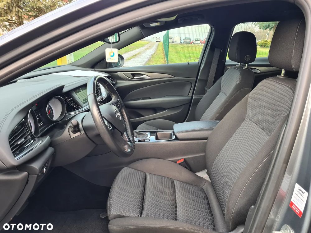Opel Insignia - 17