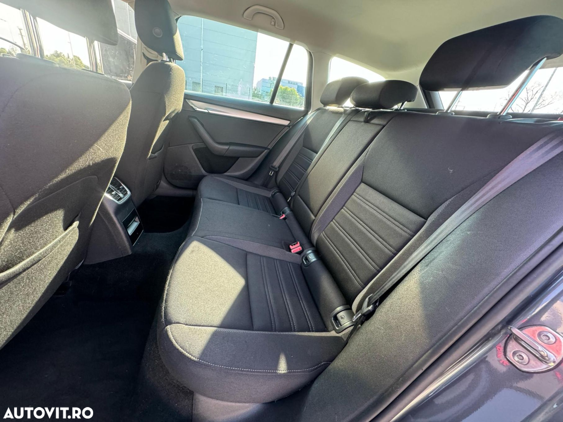 Skoda Octavia Combi Diesel 1.6 TDI Ambition - 15
