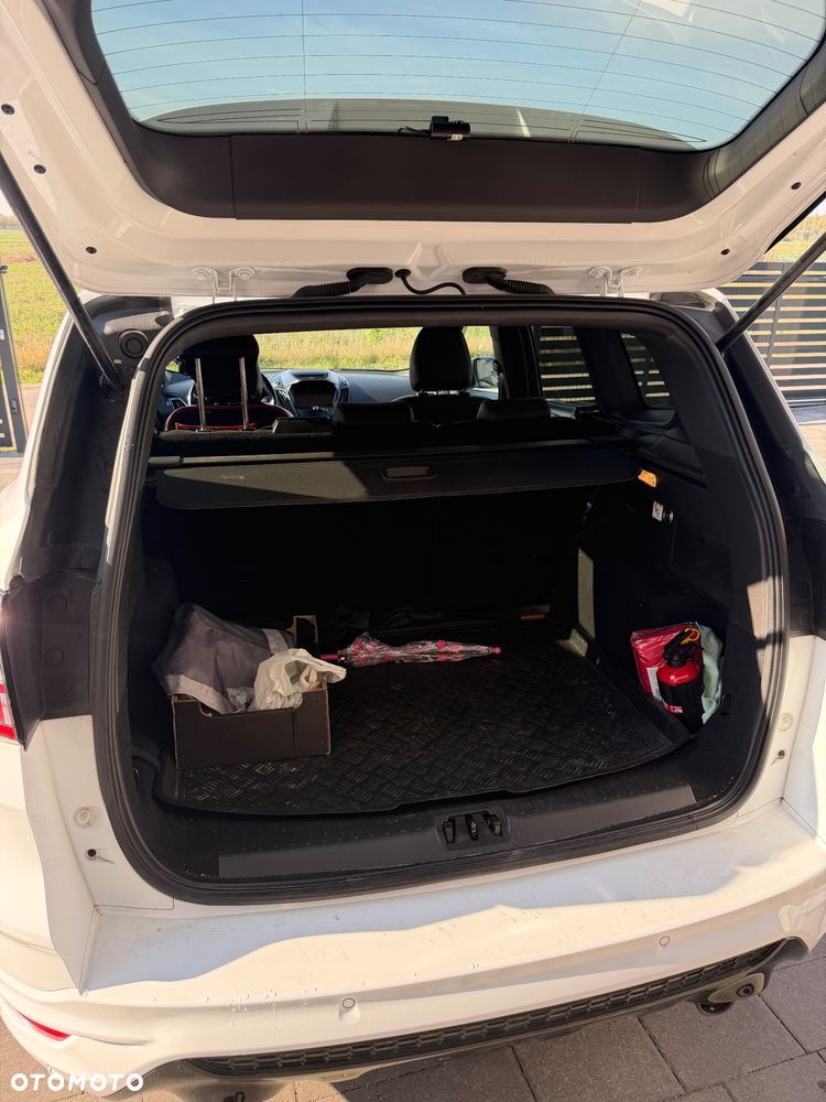 Ford Kuga - 8